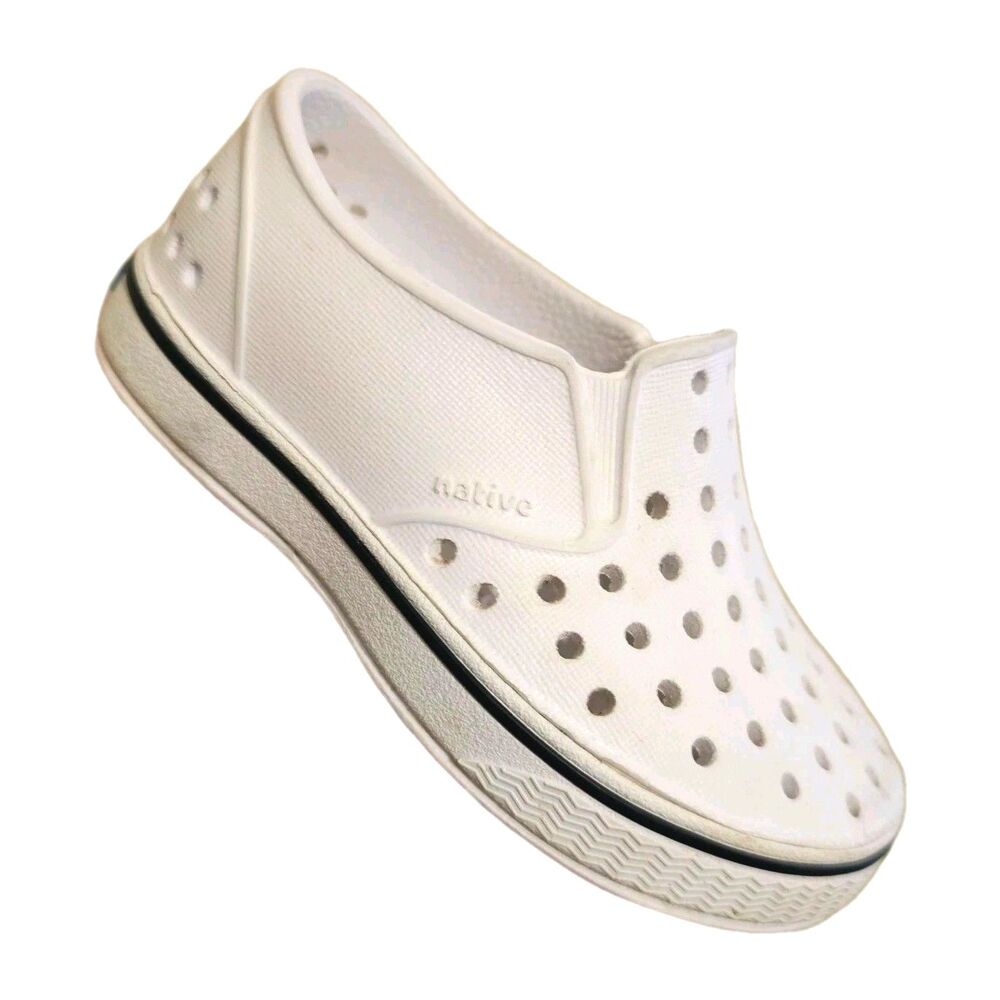 Native Shoes Miles White Kids Toddlers Size C6 Slip On Loafers Summer Pool Water